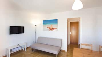Apartment, 2 Bedrooms, Terrace, Ground Floor | Living room