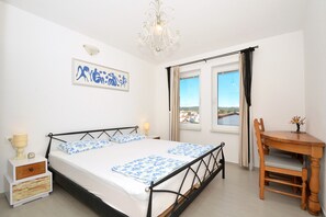 3 chambres, accès au Wi-Fi (inclus), literie fournie