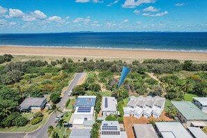 On the beach - Esplanade Escape (Yeppoon)