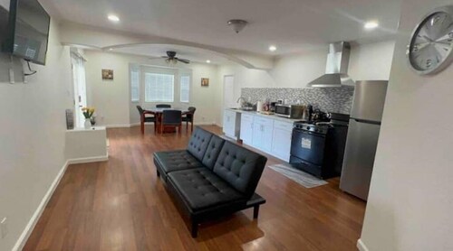 Jacuzzi 2 BEDS AND 2 BATHROOMS