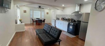 Jacuzzi 2 BEDS AND 2 BATHROOMS