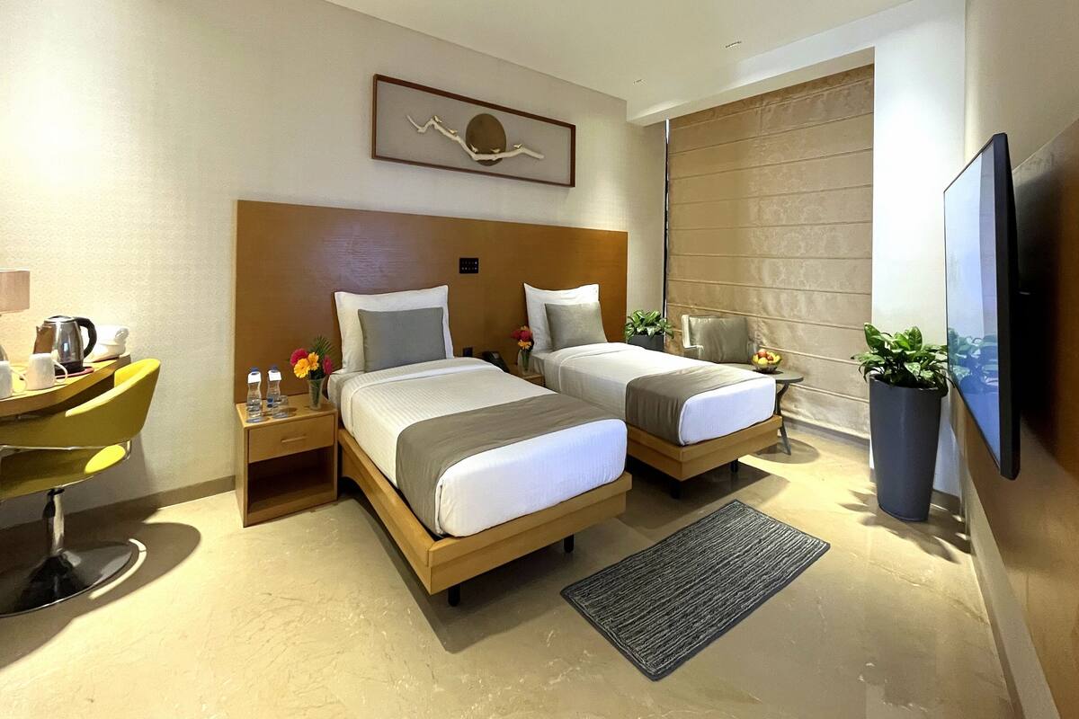 Habitación superior con 2 camas individuales | Minibar, escritorio, wifi gratis y ropa de cama