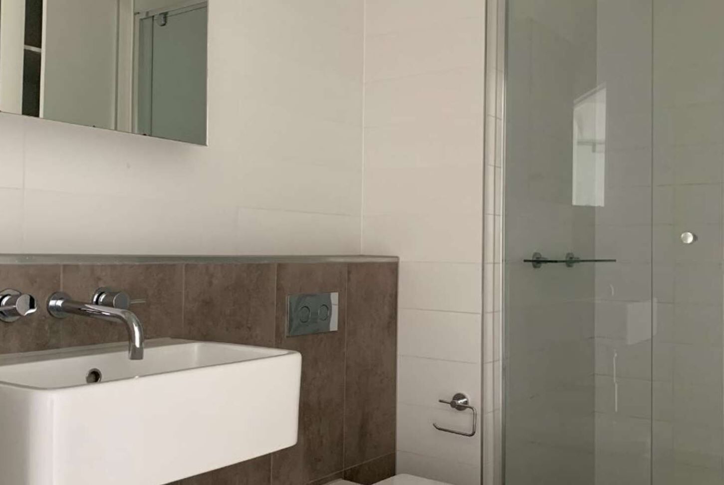 Readyset Apartments on Bouverie