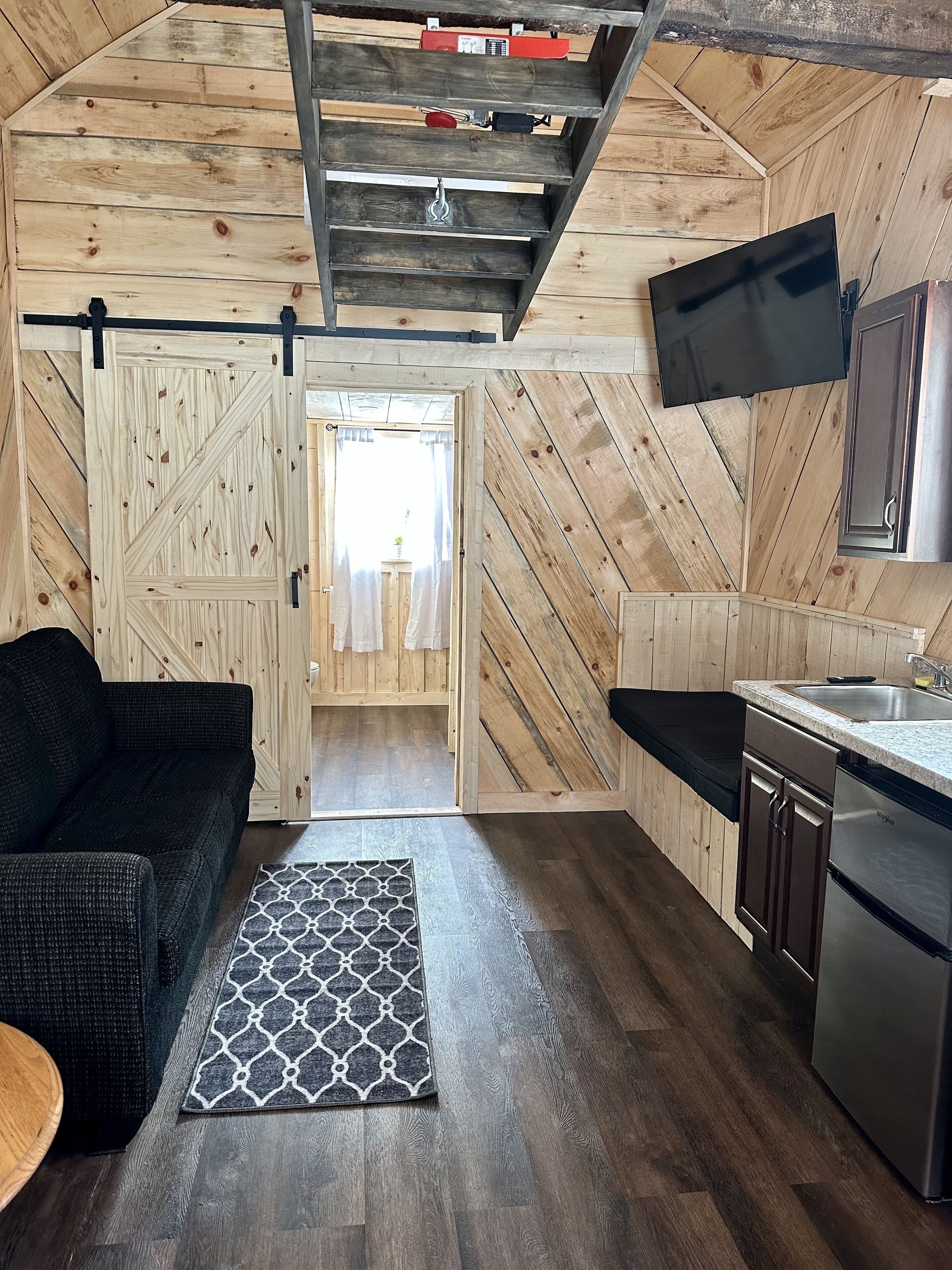 The Pine Loft Cabin #19