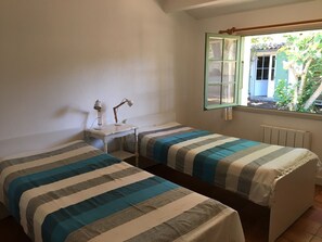 3 Schlafzimmer, Bügeleisen/Bügelbrett, Reisekinderbett, kostenloses WLAN