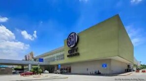 Exterior - Impeccable 2-bed Apartment in Quezon City (Quezon City)