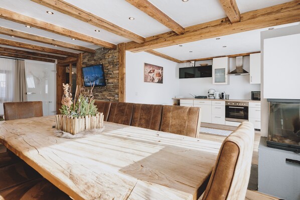 Deluxe-Chalet | 4 Schlafzimmer, Bettwäsche aus ägyptischer Baumwolle