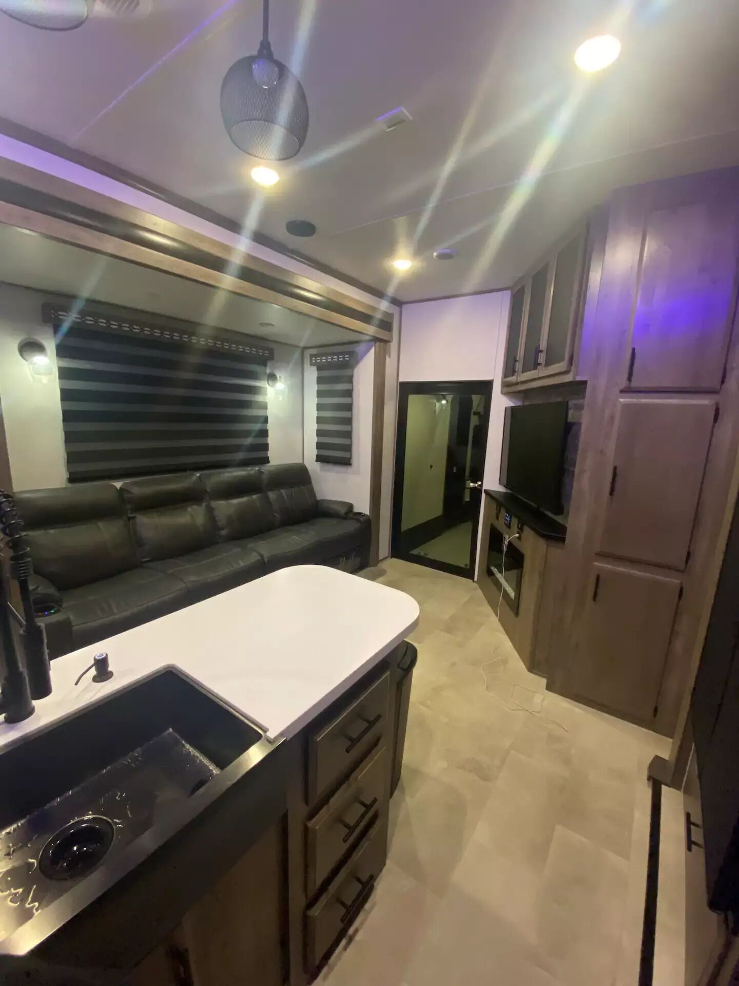 Trailer Experience close to all entertainment