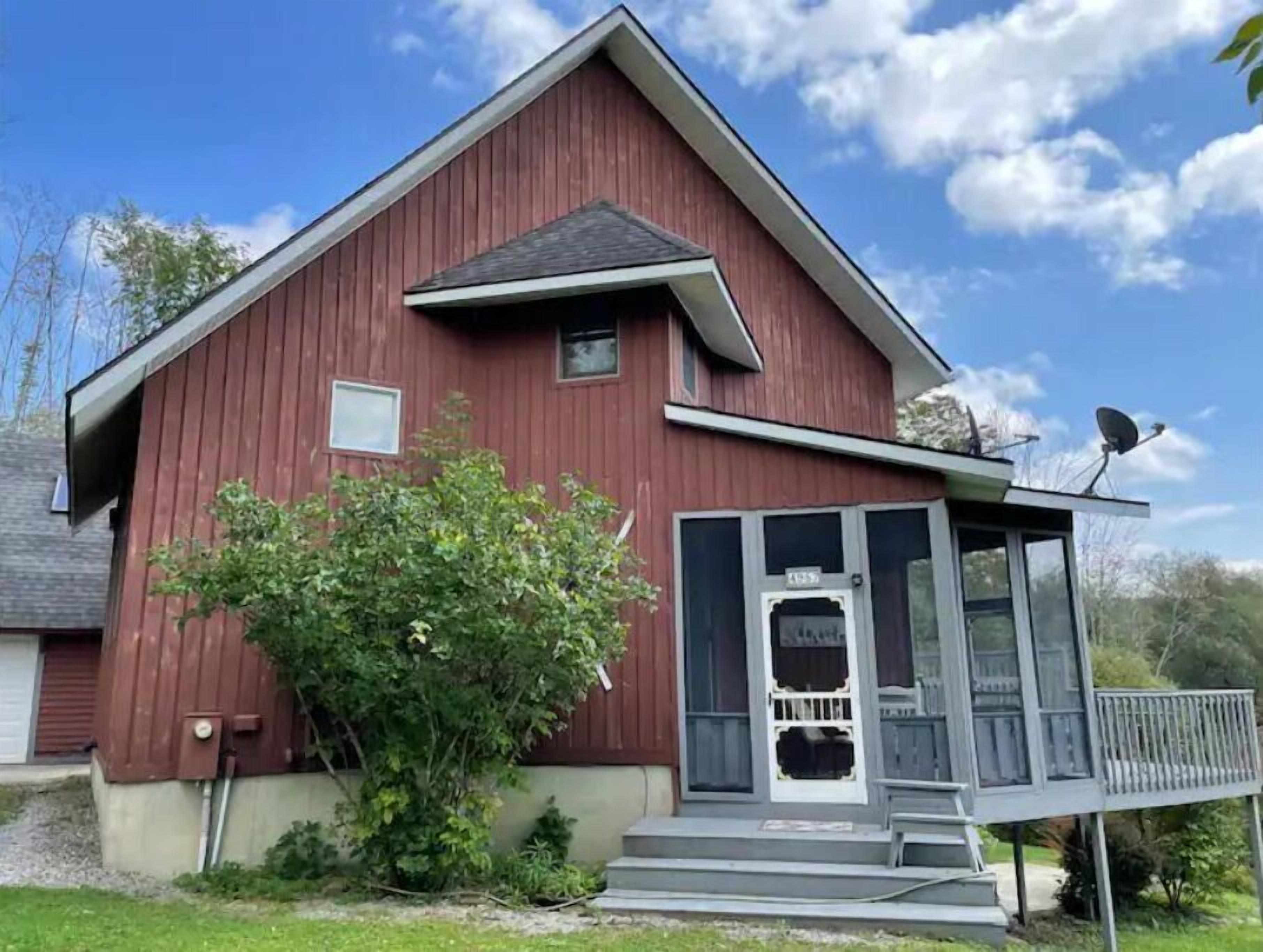 Riverbend Retreat - 8 minutes to skiing or town!