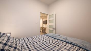 1 bedroom, desk, free WiFi