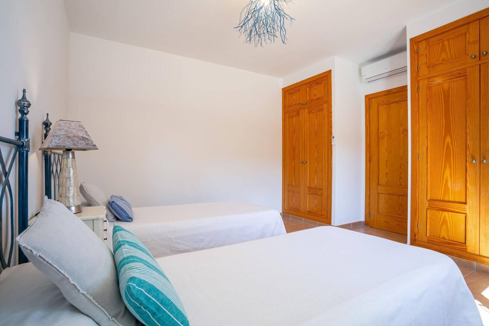 3 habitaciones y wifi gratis 