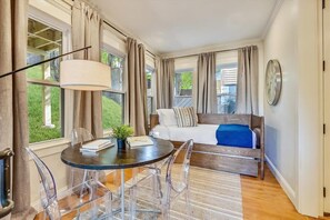 Unclassified image, 3 of 19, button