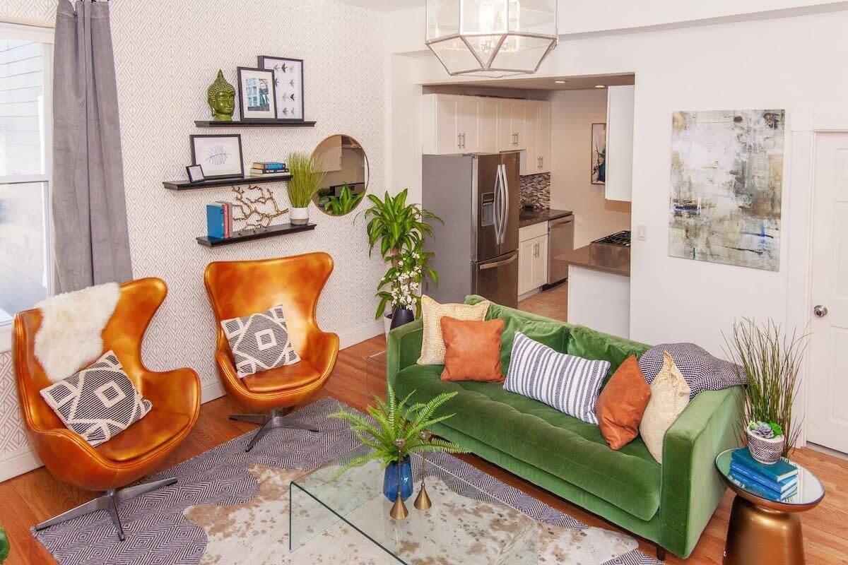 Charming Luxury Duplex | near T
