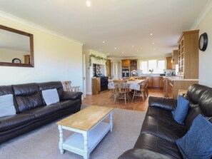 Cottage | Living area - Tixall Manor Farm (Stafford)