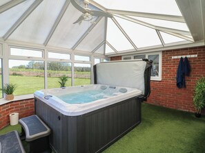 Cottage | Interior - Tixall Manor Farm (Stafford)