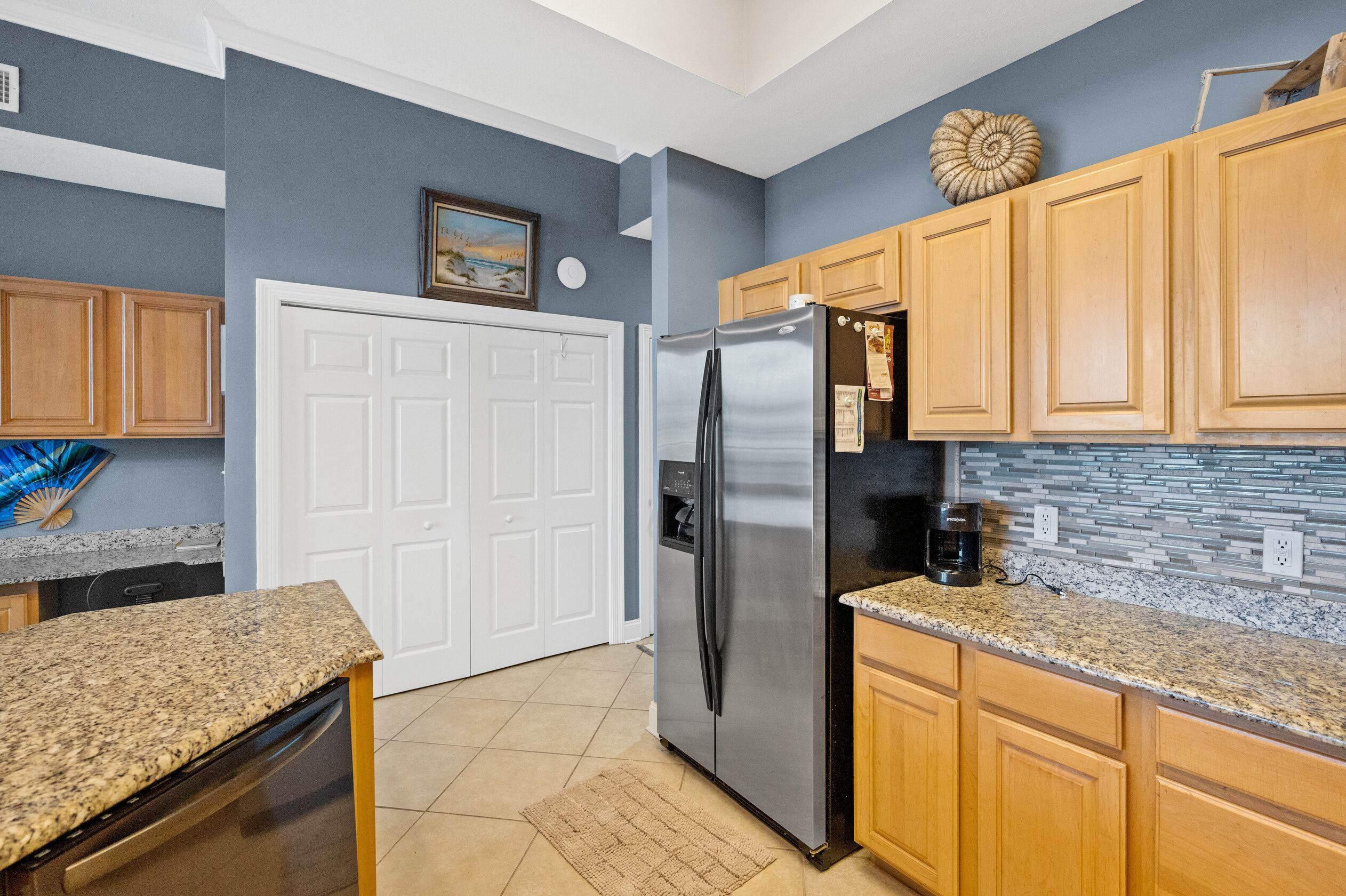 First floor, spacious one bedroom condo!