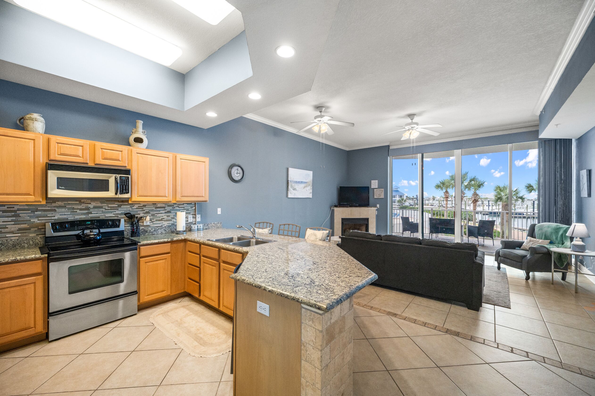 First floor, spacious one bedroom condo!