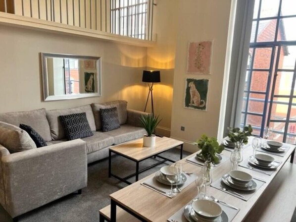 Interior - The Beach Suite (Southport)