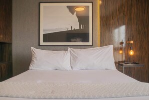 3 chambres, fer et planche à repasser, Wi-Fi, draps fournis