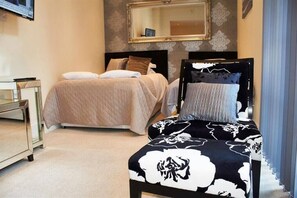 2 bedrooms, desk, iron/ironing board, travel cot