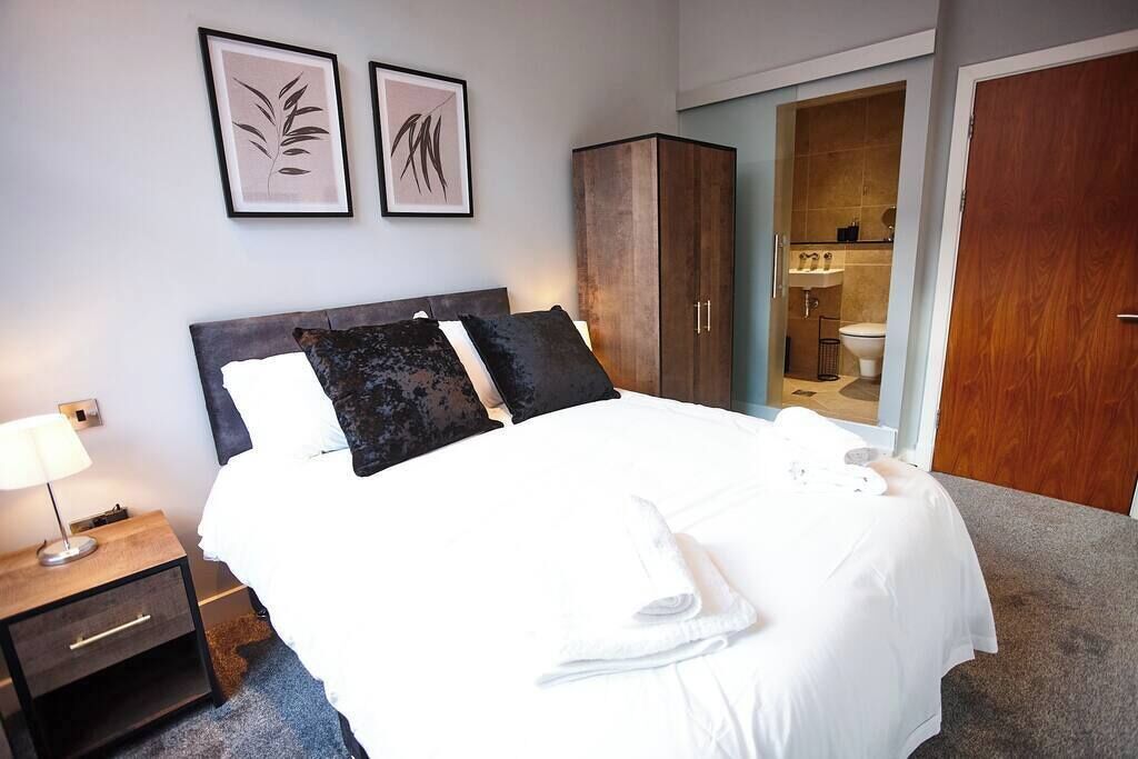 2 chambres, fer et planche à repasser, Wi-Fi, literie fournie