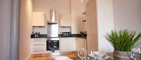 Fridge, microwave, oven, dishwasher