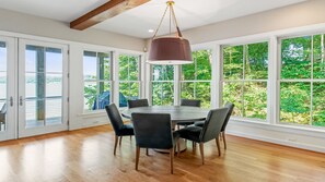 Nhà, 3 phòng ngủ | Khu vực ăn uống tại phòng