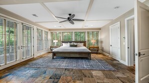 Nhà, 3 phòng ngủ | 3 phòng ngủ, khu vực làm việc phù hợp cho laptop 