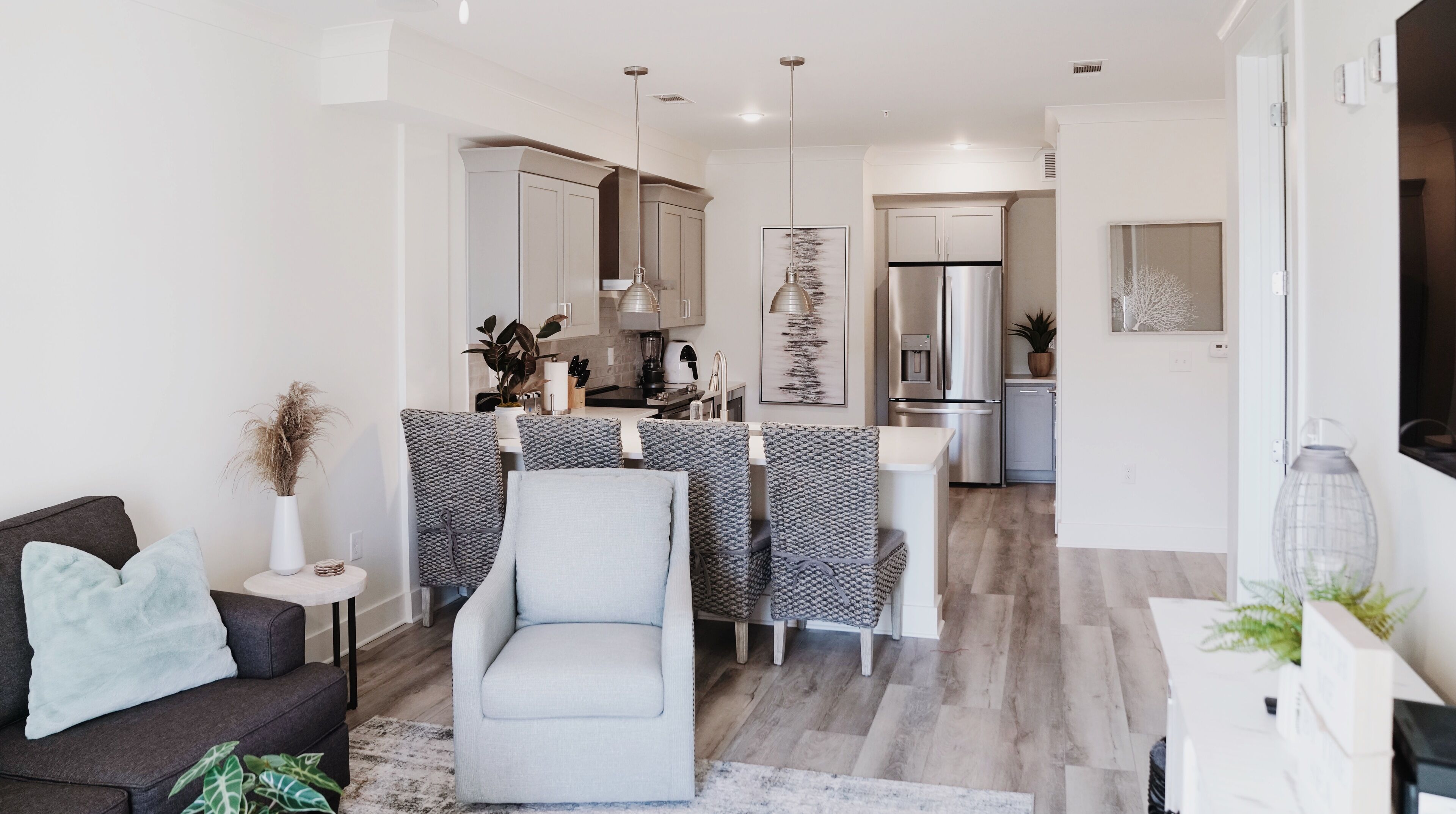 Pure Bliss! 1 Bedroom condo available this fall!!!