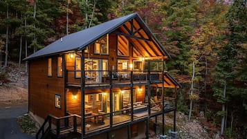 Cabin, 3 Bedrooms | Exterior