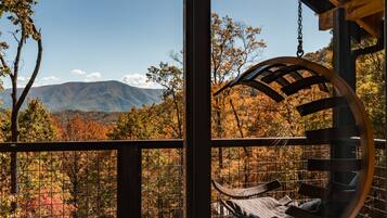 Cabin, 3 Bedrooms | Property grounds