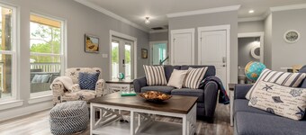 Blue Haven - 1414 Oleander 4 Bedroom Home by RedAwning