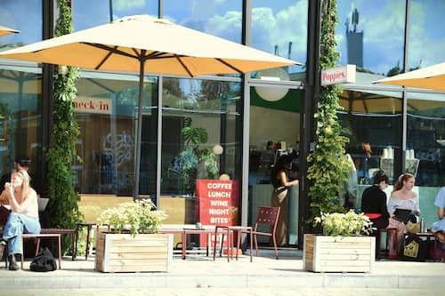 Façana frontal de l'allotjament