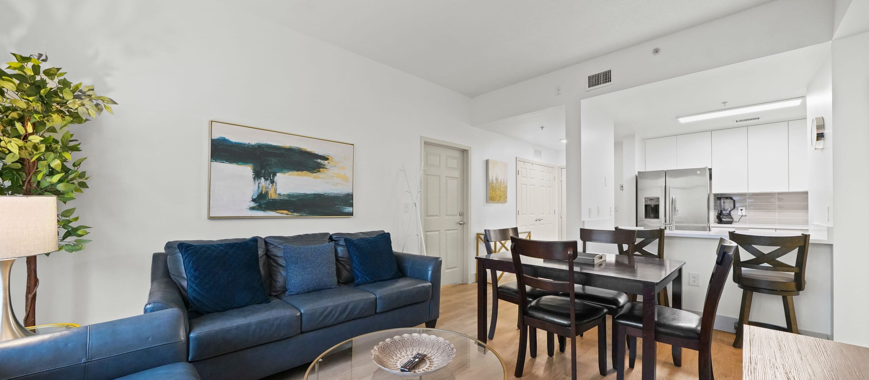 StaysByWalker CityCenter 3BR w/King Beds! 1340SqFt