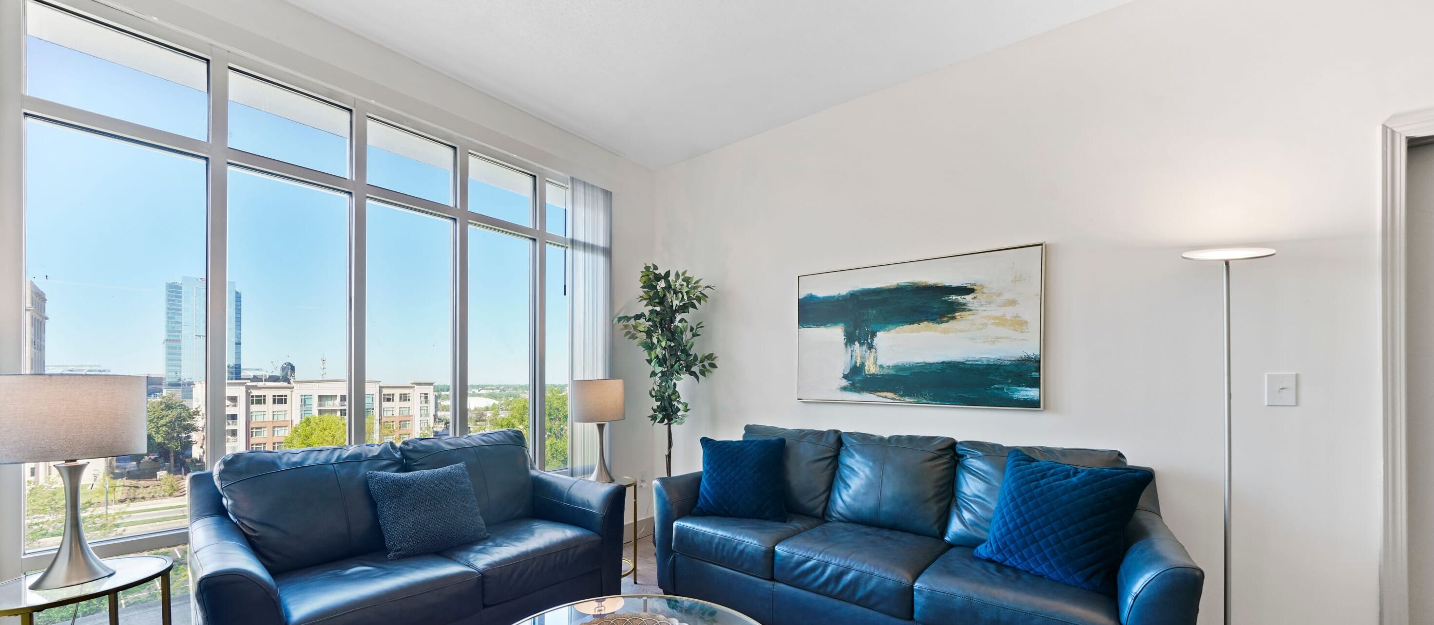 StaysByWalker CityCenter 3BR w/King Beds! 1340SqFt
