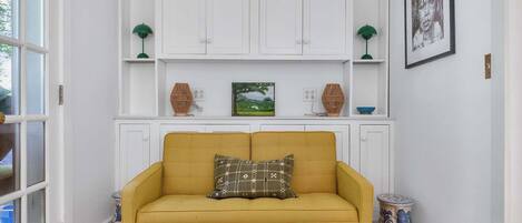 TV, fireplace, books, offices