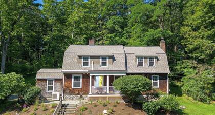Classic Stockbridge Cottage