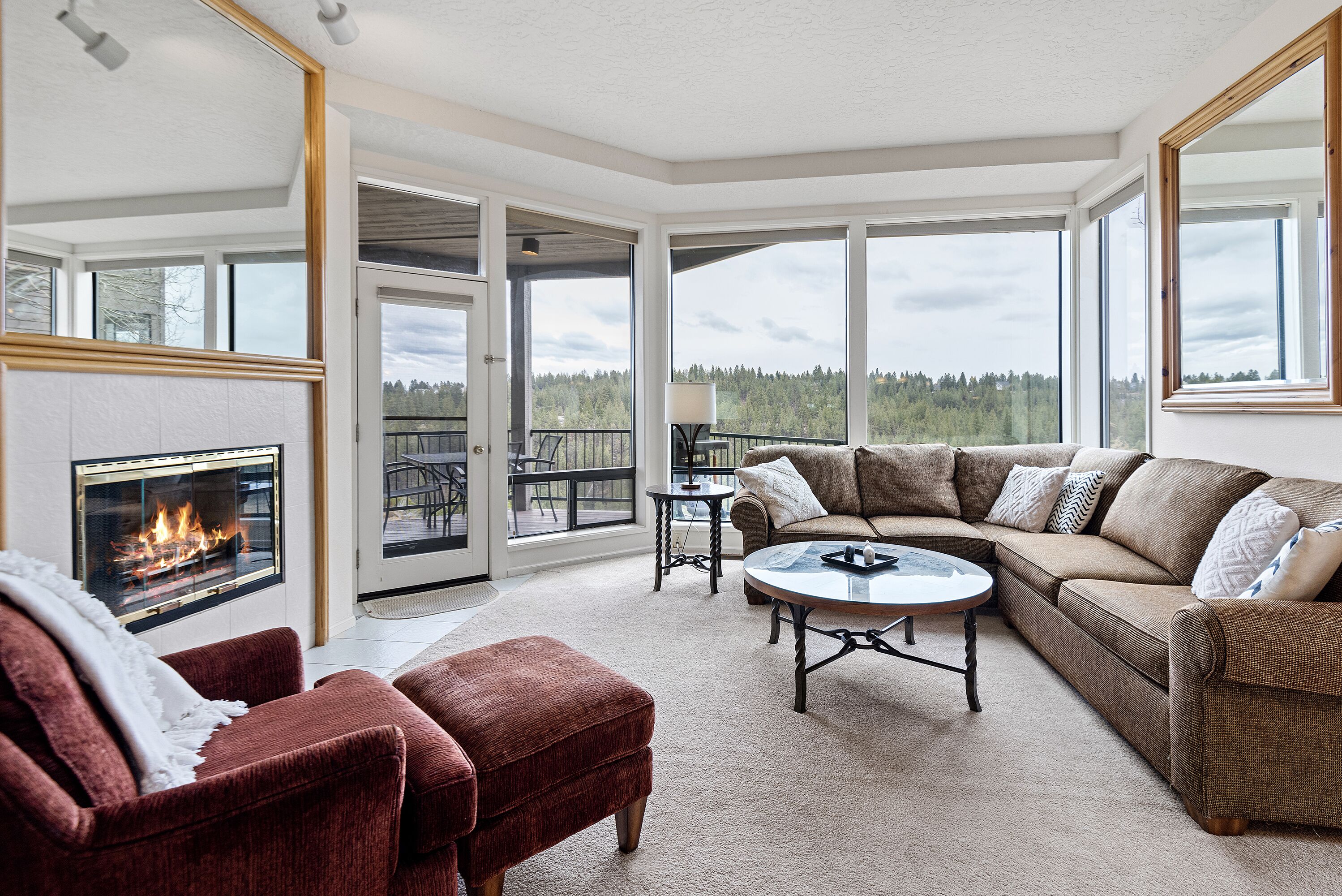 Enjoy Deschutes River Views from this Beautifully Appointed One-Bedroom Mt. Bach