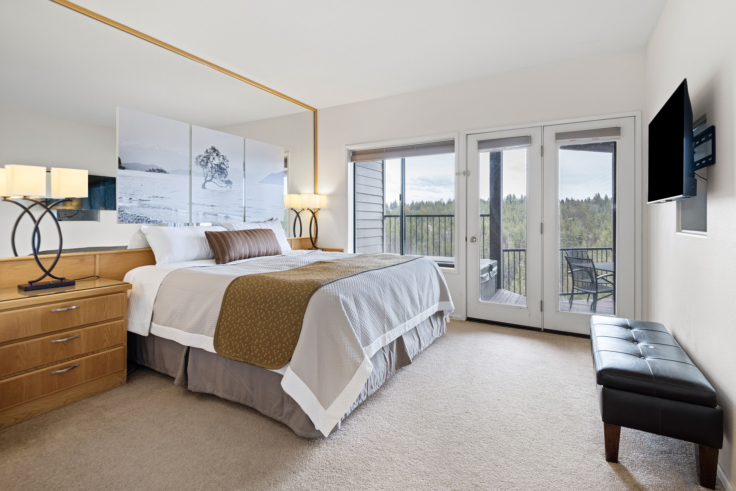 Enjoy Deschutes River Views from this Beautifully Appointed One-Bedroom Mt. Bach