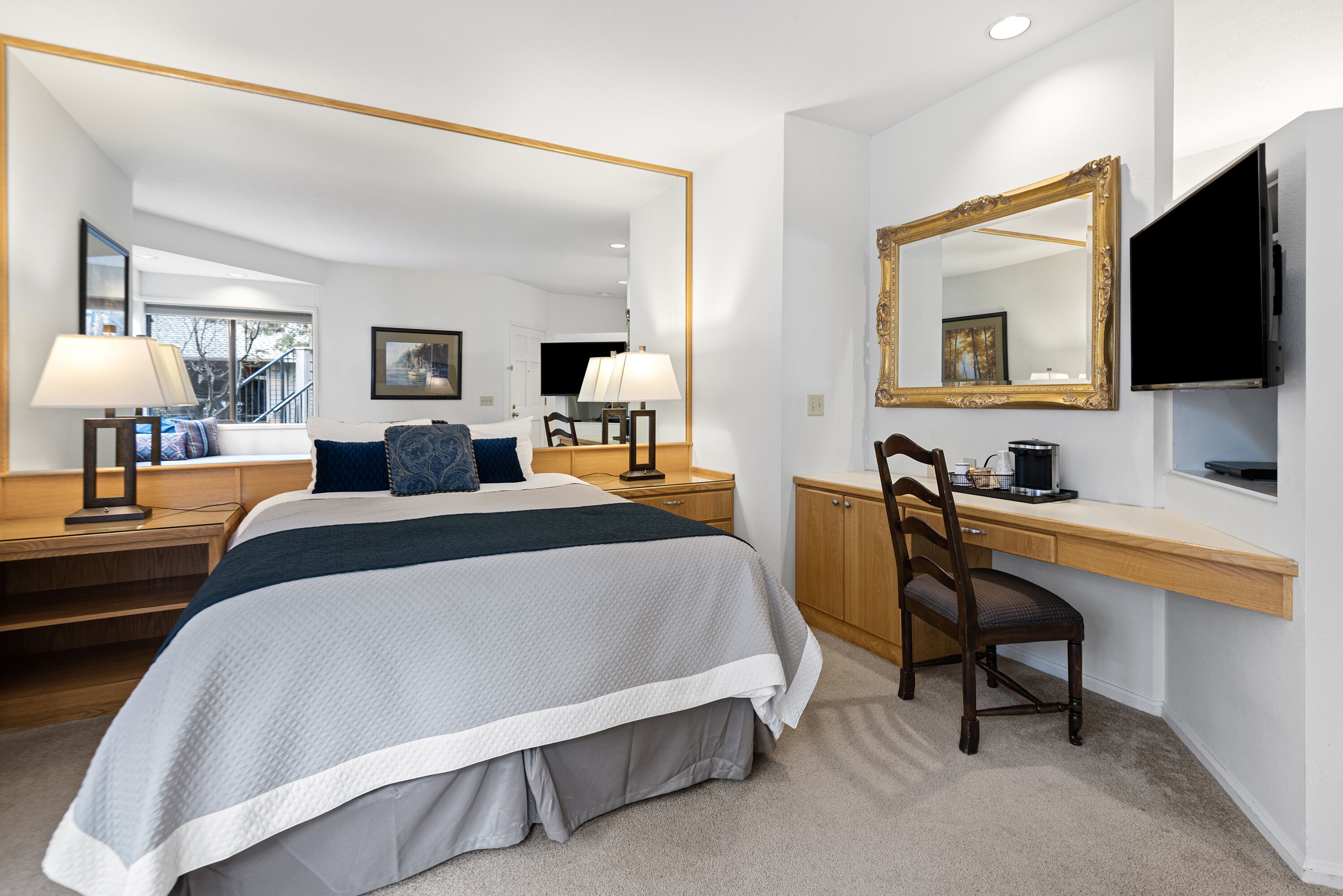 Private, hotel style 1st floor suite in Bend with access to fitness center.