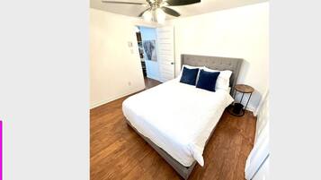 1 chambre, fer et planche Ă repasser, Wi-Fi gratuit, draps fournis