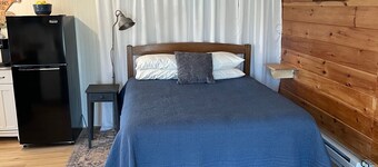 Cozy Cottage on The Farm-No Cleaning Fee!