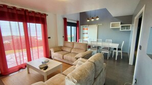 Smart TV, futbolito, libros y estéreo 