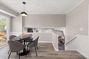 Interior - Beautiful Newly-Renovated Home in Indian Hills (Marietta)
