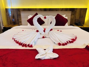 高档床上用品、记忆海绵床垫、特色装修、特色家居