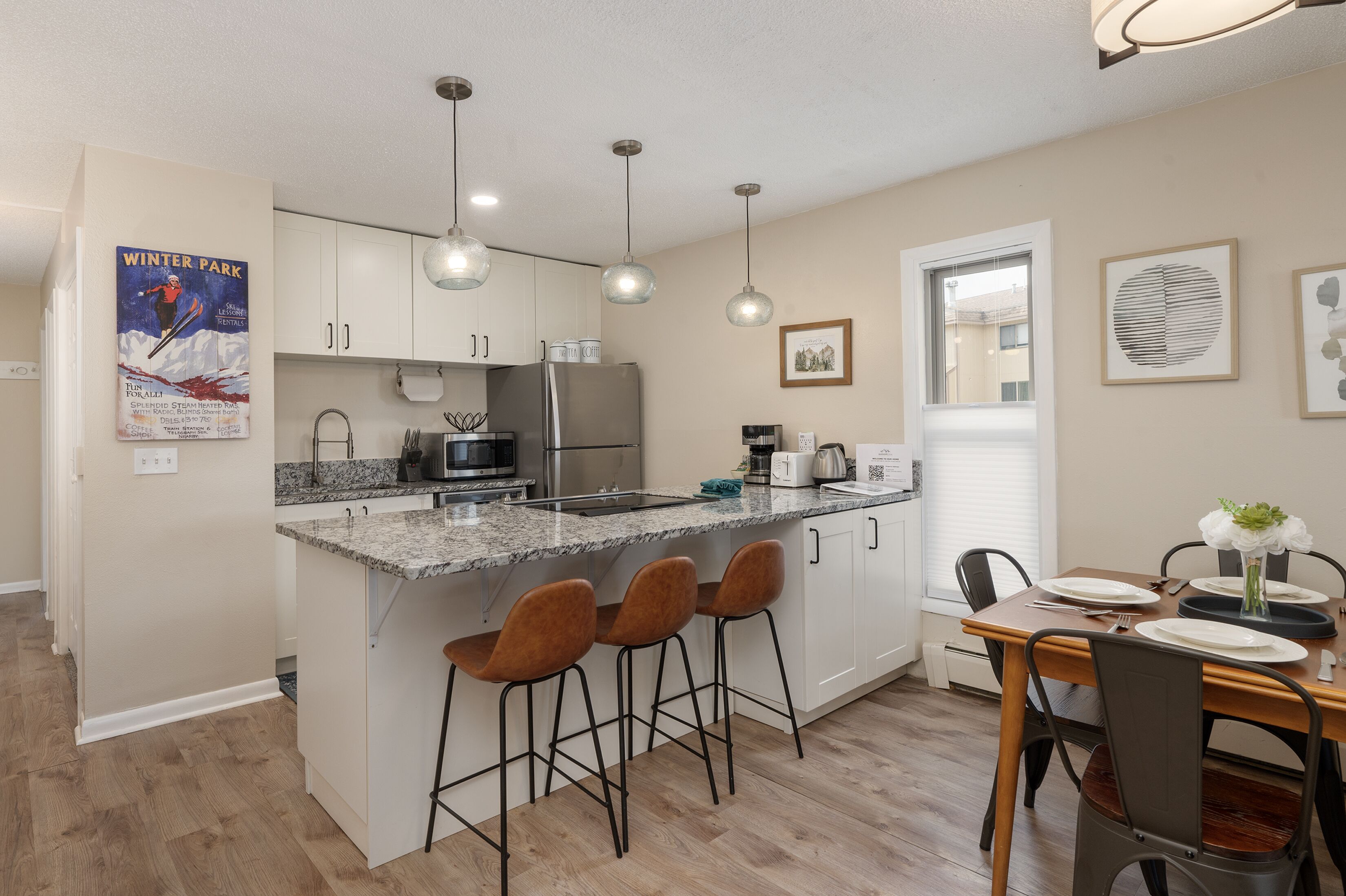 Spacious, remodeled 3 bed  ground floor mountain views.