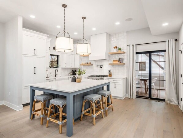 Fridge, microwave, oven, stovetop - Chateau in the Village - Luxury New Build 3BD/5BA (Columbus)