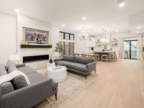 TV, offices - Chateau in the Village - Luxury New Build 3BD/5BA (Columbus)