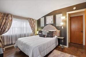 3 Schlafzimmer, Bügeleisen/Bügelbrett, WLAN, Bettwäsche