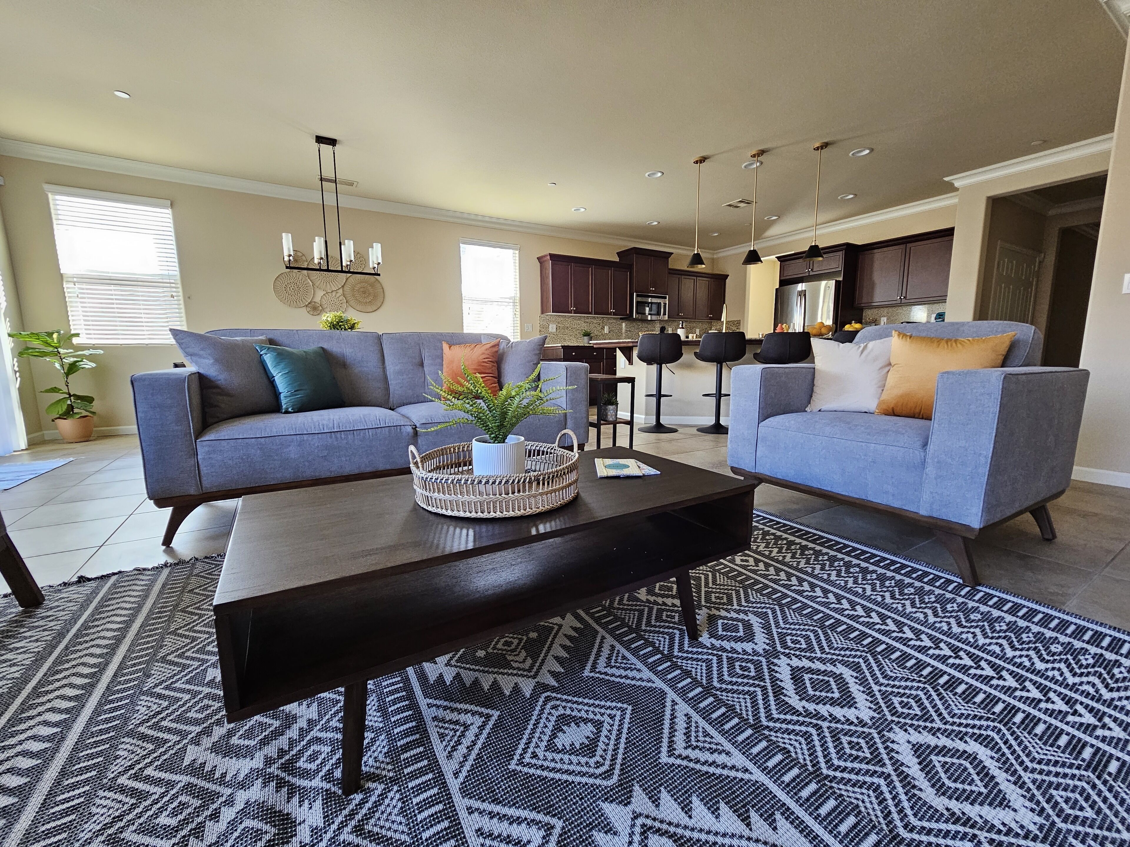 4br/3ba Peaceful Hummingbird Hideaway in Clovis, CA